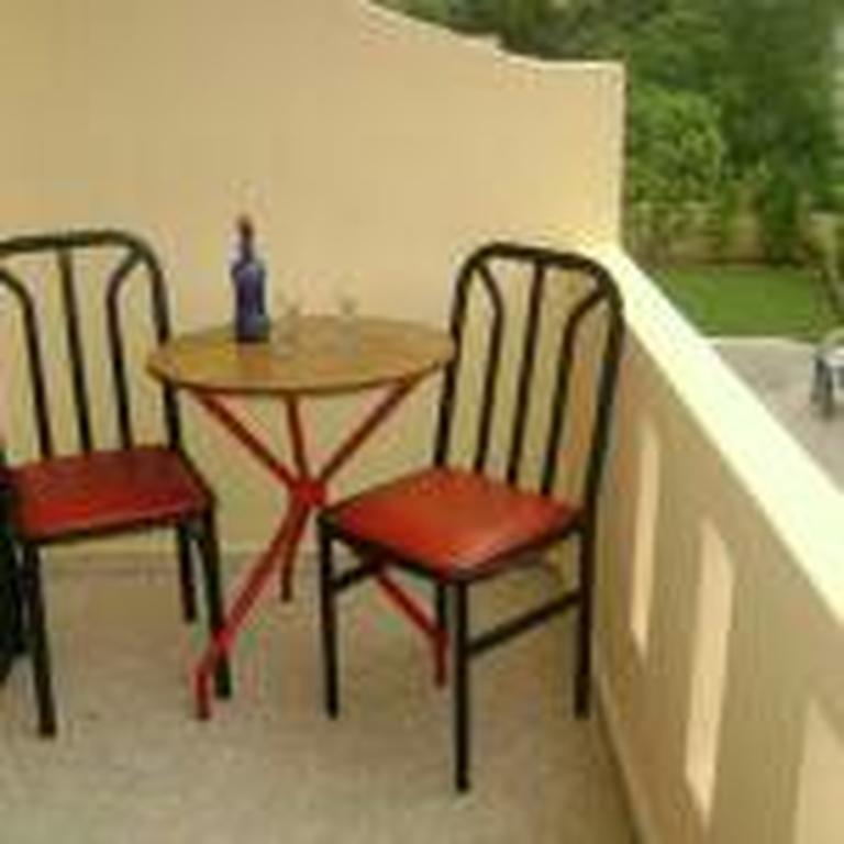 Adonis Beach Hotel Ираклио Екстериор снимка